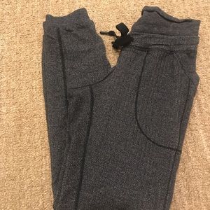 EUC Lululemon joggers